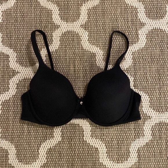 Victoria’s Secret bra lined perfect coverage size 36D - Picture 1 of 5